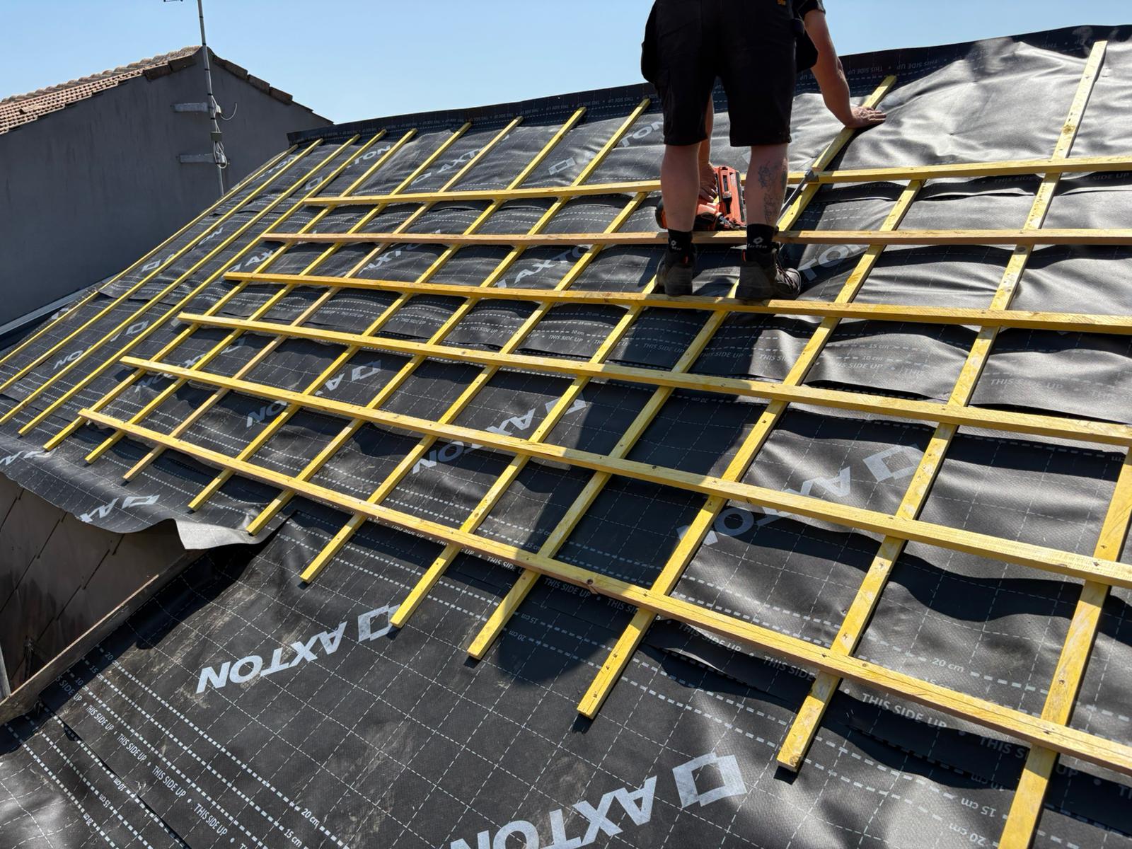pose d'une nouvelle toiture à Cambrai